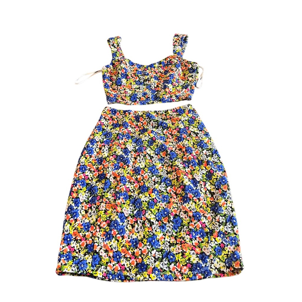 Nikibiki 2 piece dress set